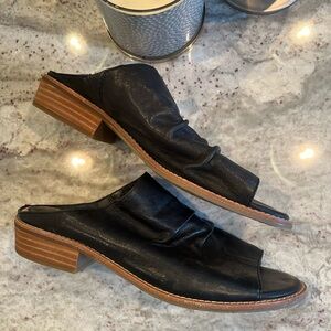 Sofft Black Soft Leather Slip-On Mules